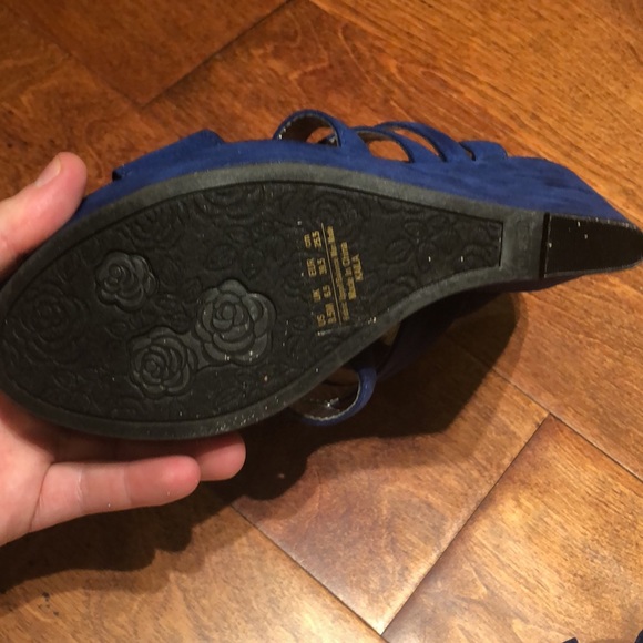 Carlos Wedges - Picture 7 of 7